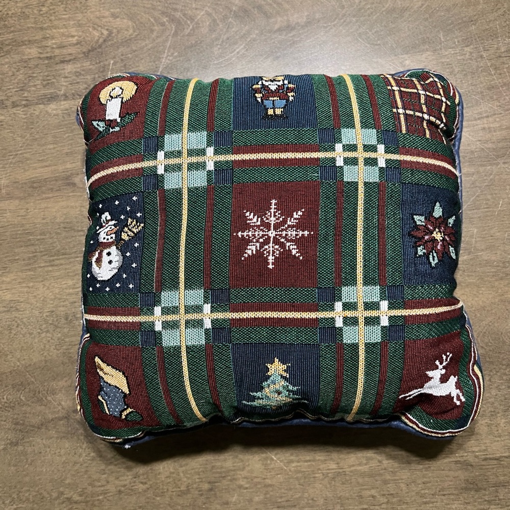 Holiday Needlepoint Throw Pillow Christmas Tree Bear Holly Horn Nutcrack 13” VTG